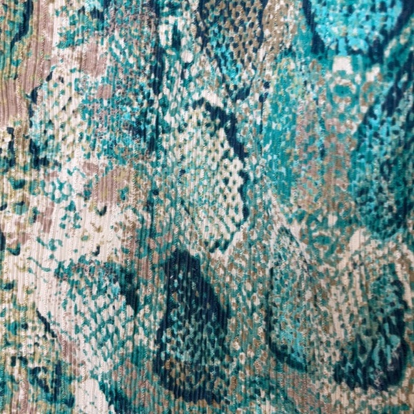 TALBOTS pure silk textured long-sleeve button-down - Picture 2 of 4